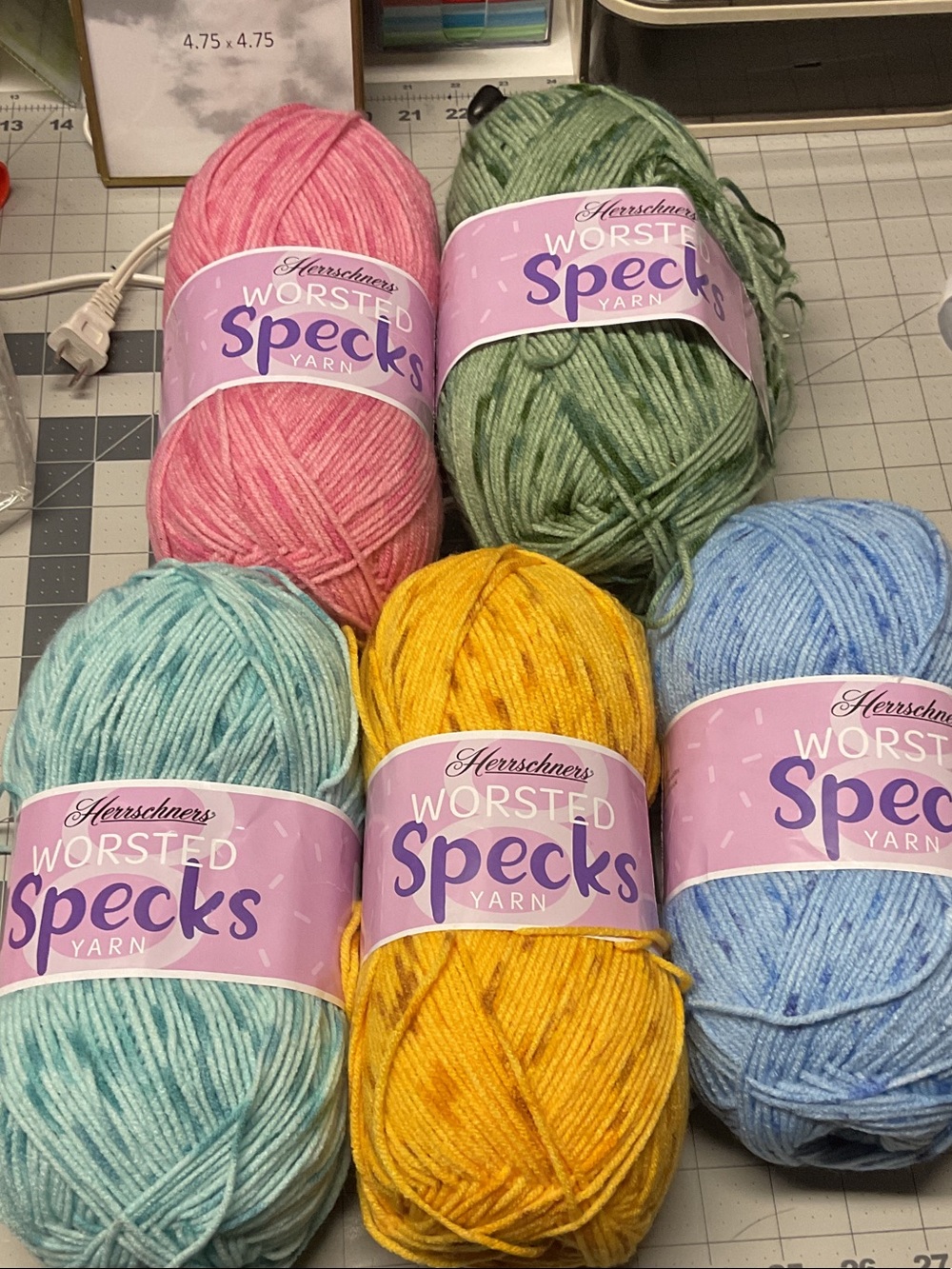 Herrschners Specks Worsted Yarn - Multi Color Pack